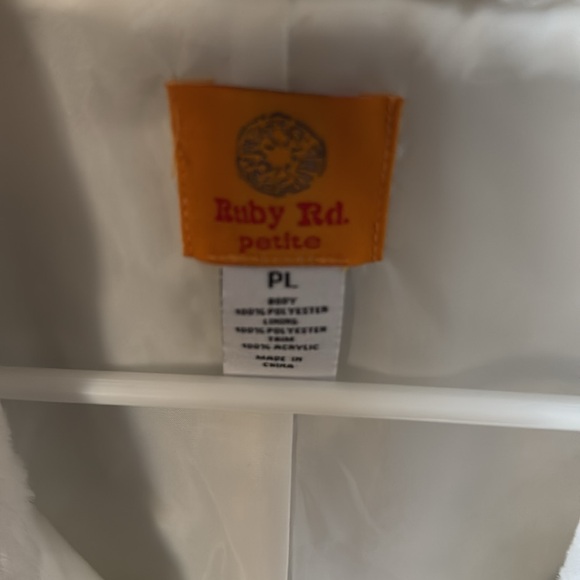 Ruby Rd. vest - Picture 2 of 3